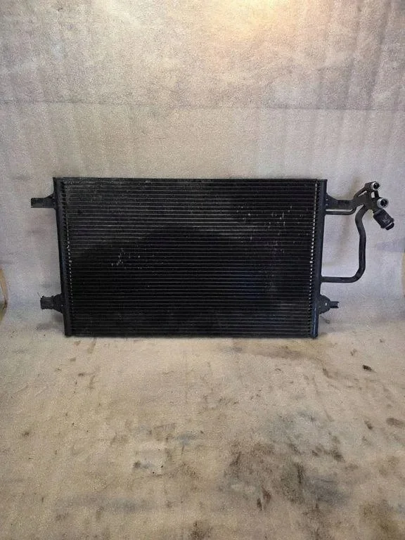 Condenseur Audi OE 4D0260401A