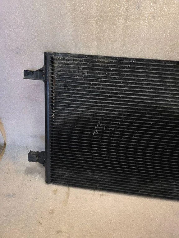 Audi 4D0260401A ilmastoinnin kaavin