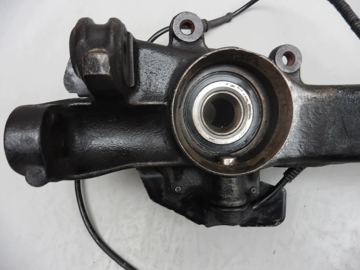 Audi A4 B5 Cubo Roda Dianteiro Esquerdo Usado image 6