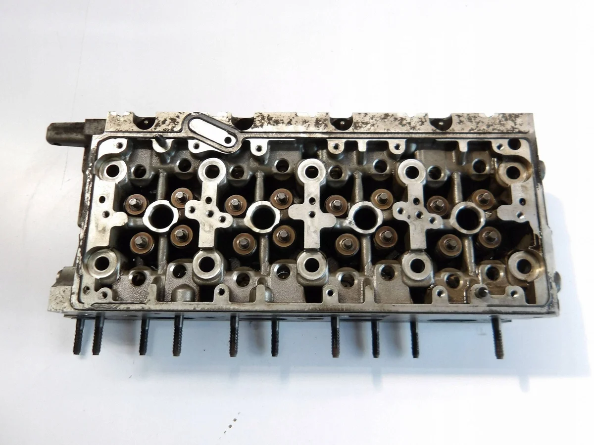 Culata VW Skoda Audi 1.6 TDI DDY 04L103064F