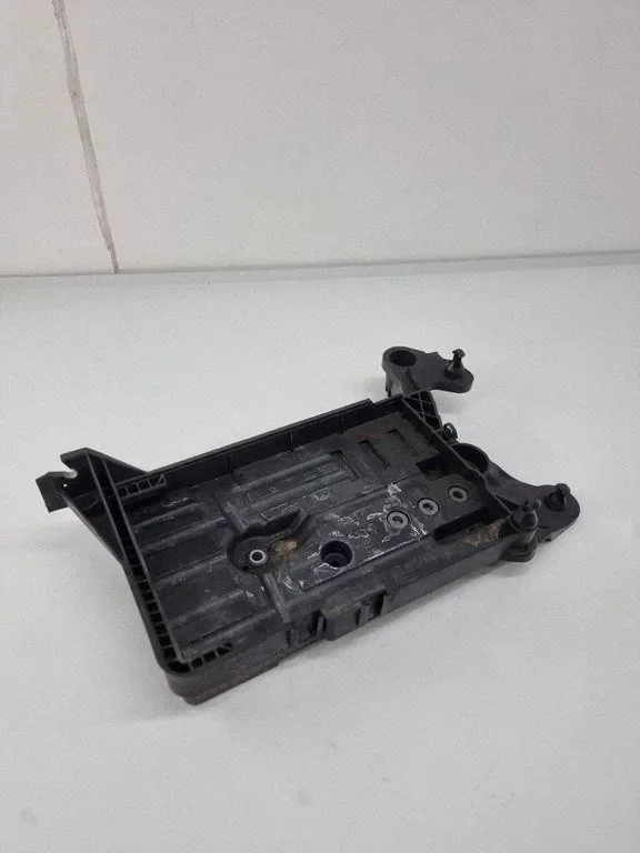 Support batterie VW T-ROC 5Q0915331K