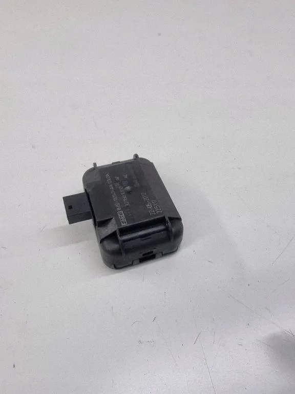 Land Rover Evoque 2012 Rain Sensor BJ3217D547AA image 3