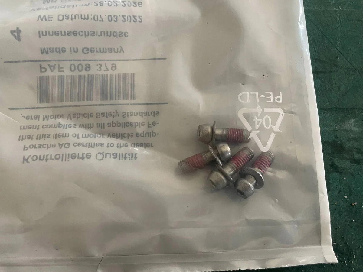 Tornillo Rueda Porsche Taycan 9J1 PAF009379