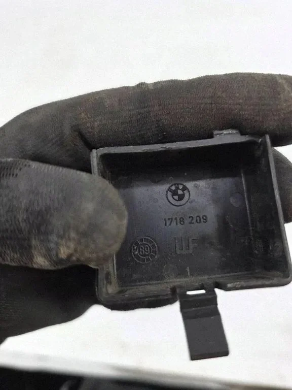 Peça Compartimento Motor BMW 5 (E34) 3.0L image 3