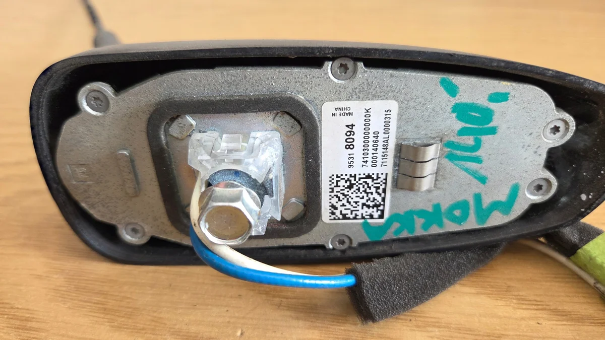 Opel Mokka A Antena Base Teto 95318094 image 3
