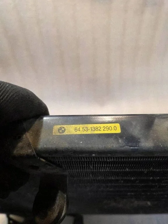 BMW 7 E32 A/C Condenser 645313822900 image 6