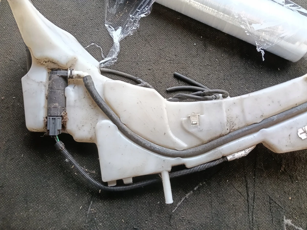Scheibenwaschbehälter Xenon Kuga C-Max 3M51-13K163-CC image 8