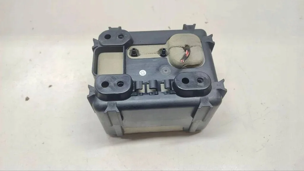 Pompa vacuum Mercedes-Benz E W212 A0008000018 image 4