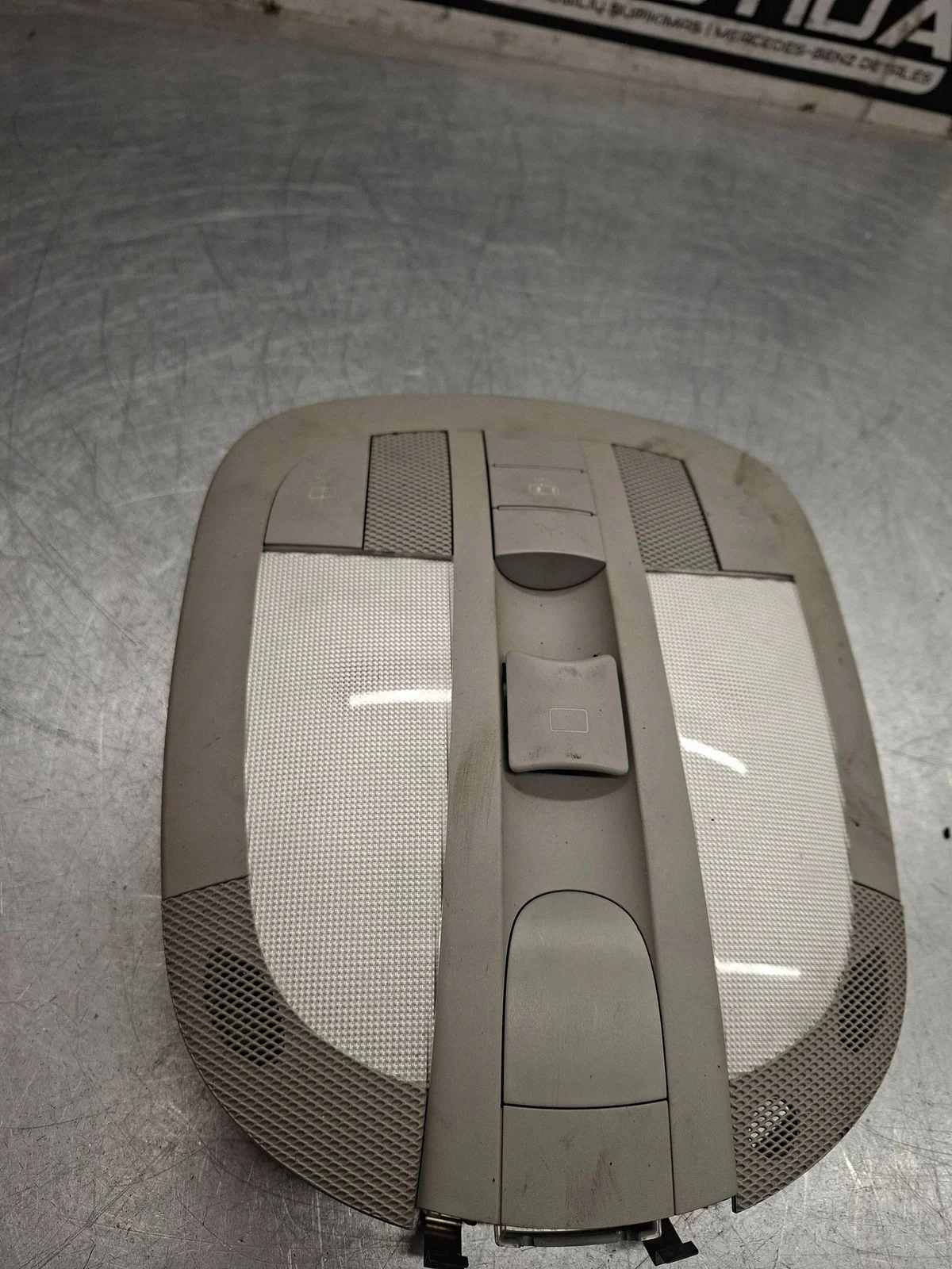 Luz Techo Mercedes-Benz GL X164 A1648203901 image 9