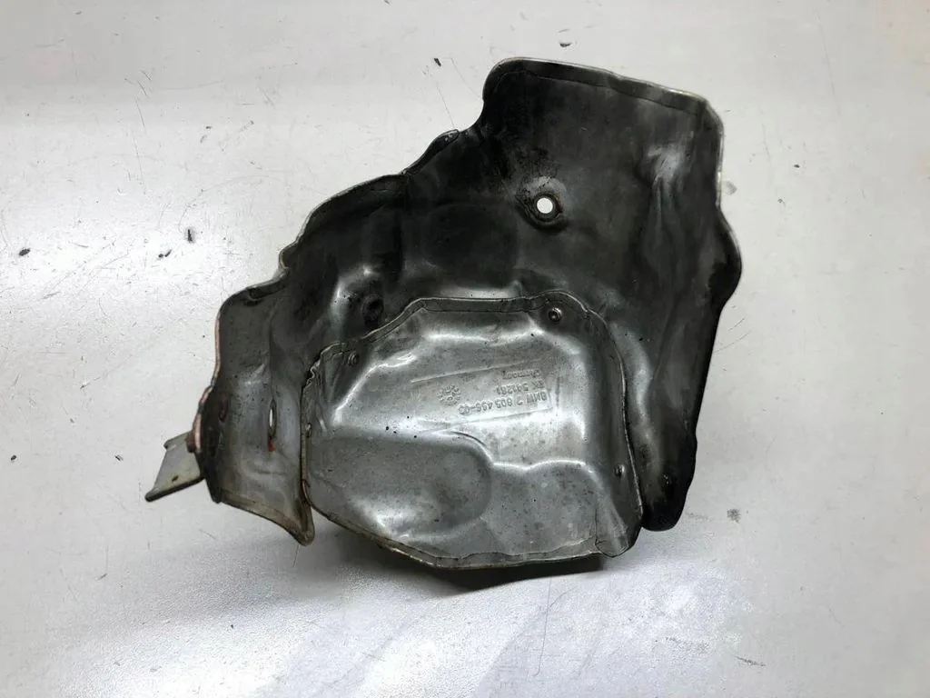 Pièce compartiment moteur BMW 7 F01 F02 F03 F04