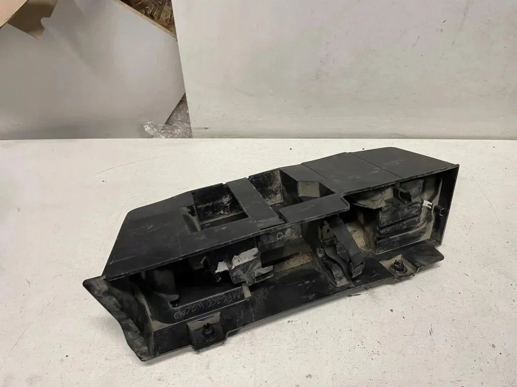 Coffre Mercedes-Benz OE A2048990314