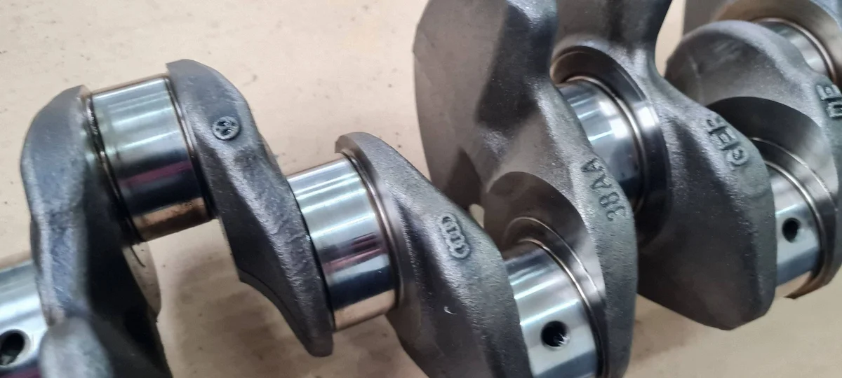 Q5 8R Virabrequim 2.0 TDI 03L105021C image 3