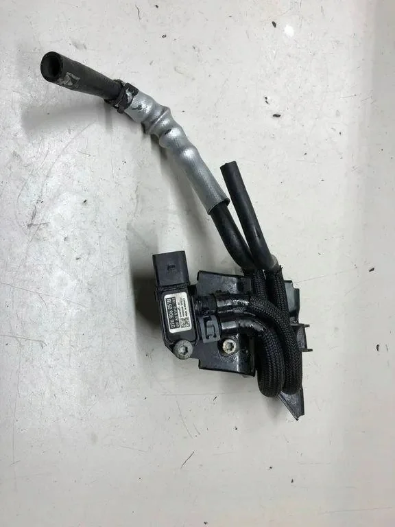 DPF trycksensor VW Passat B7 1K0131552N image 3
