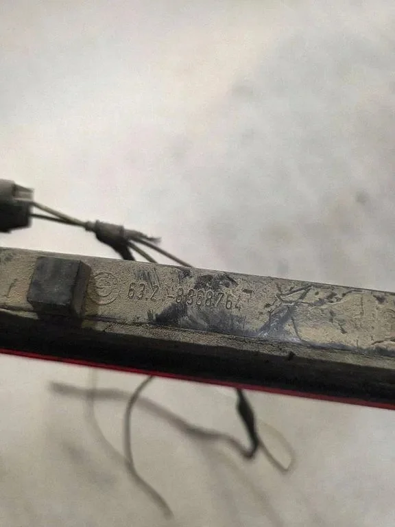 Terza luce stop BMW OE 8368764 image 4