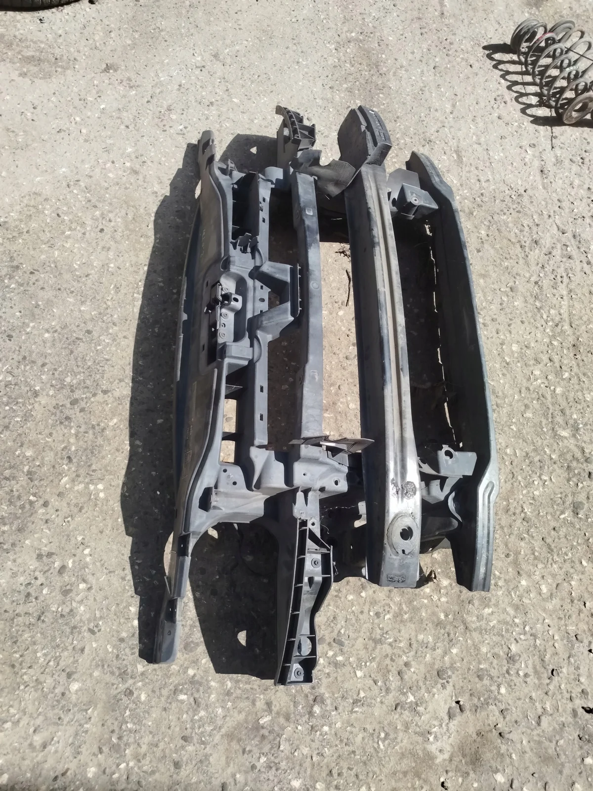 Refuerzo delantero VW Touran I 1T0805588