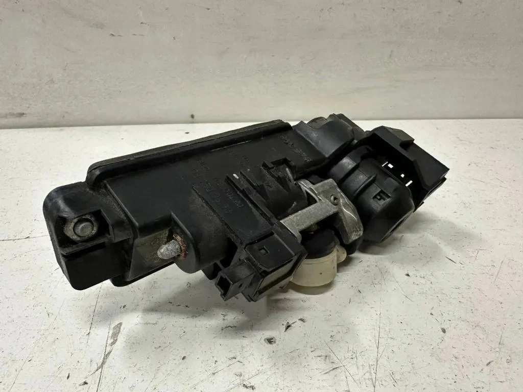 2009 Mercedes-Benz CLS C219 Trunk Lid Handle