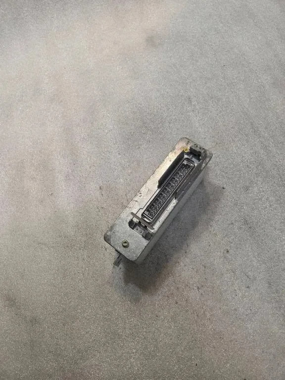 Audi ABS Pump Control Module 0265104005 image 4