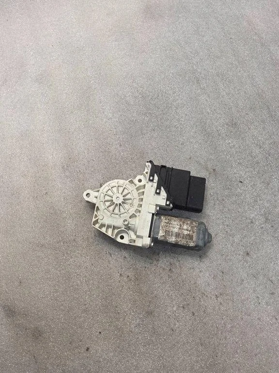 Moteur lève-vitre GOLF V 5K0959795 Gauche Arrière