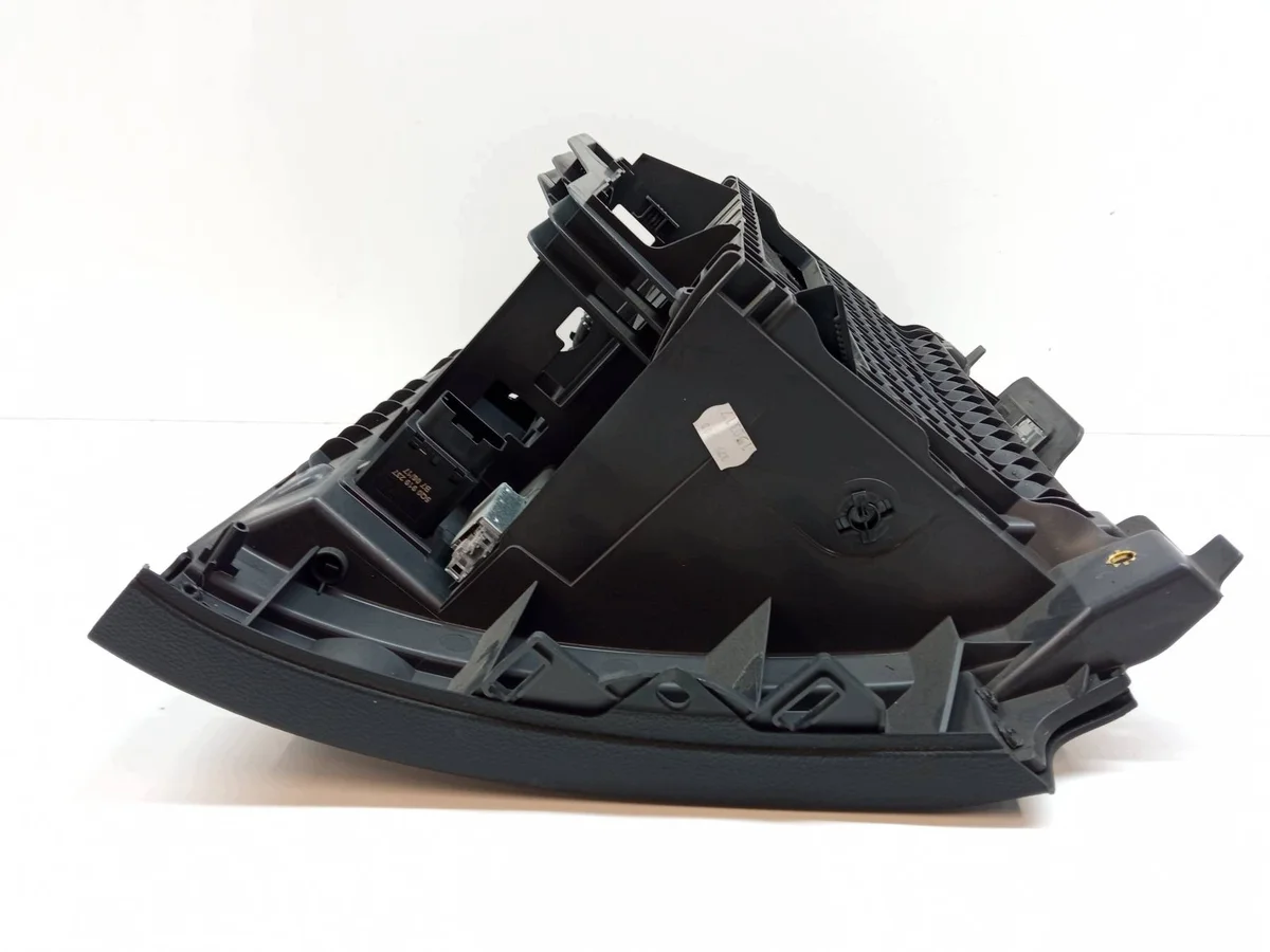 Dashboard Opbergvak Rechts Skoda Superb III