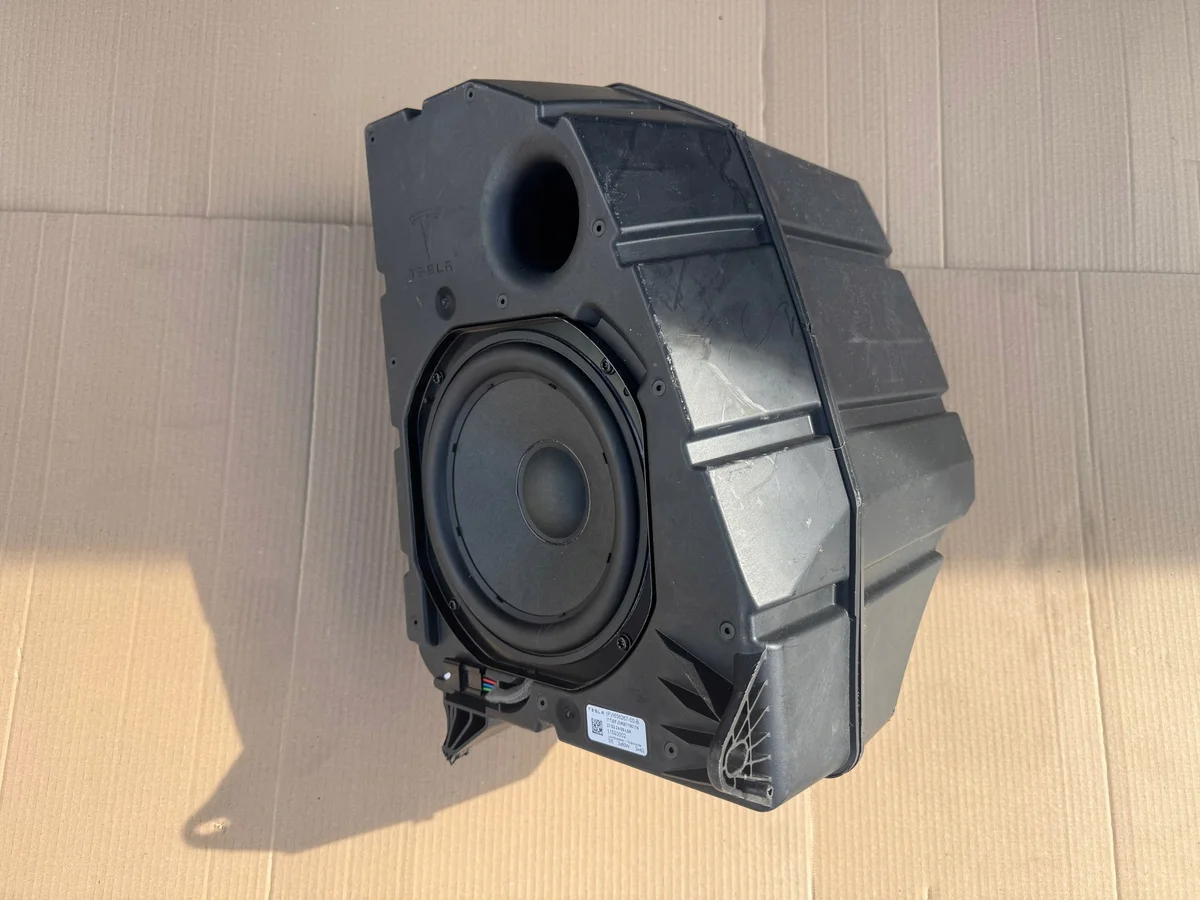 Tesla Model Y Subwoofer 1656267-00-B