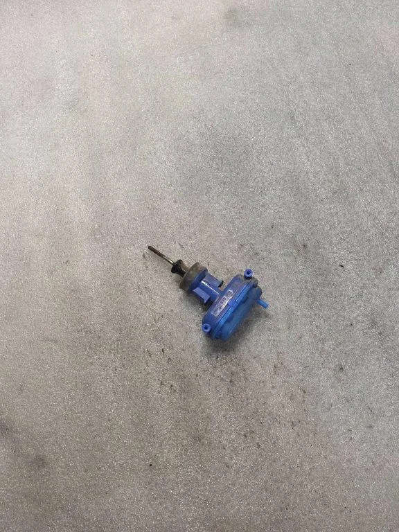 Pompe centralisation Audi 80 893862153D