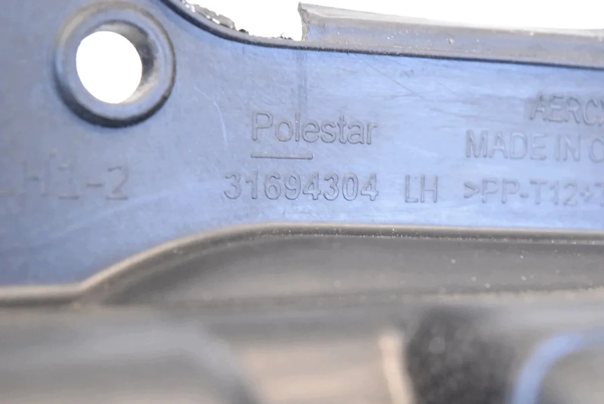 Polestar 2 Wischerarm Abdeckung (Gebraucht) 31694304 image 5