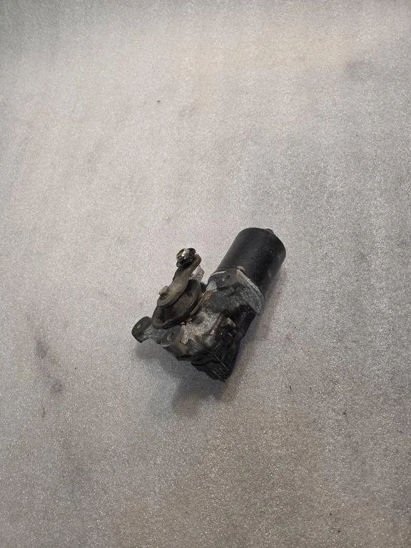 MITSUBISHI PAJERO IV Pyyhkijänmoottori OEM 8492007352