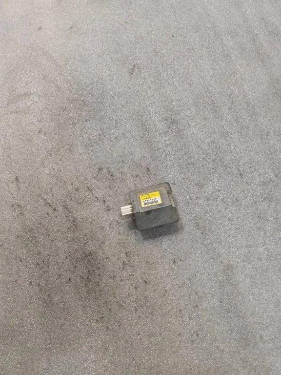 Sensor de impacto Mitsubishi Pajero III MR551787
