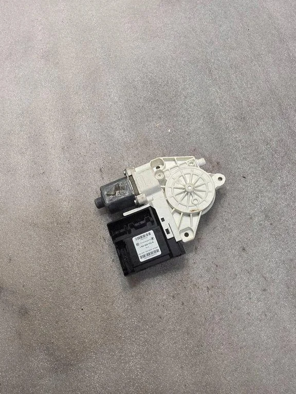Volkswagen ikkunannostimen moottori OE 1K0959792K