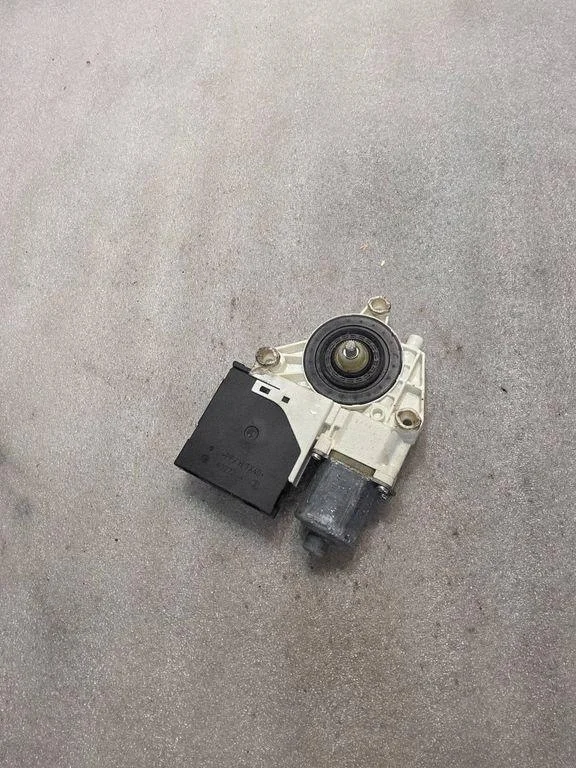 Volkswagen Window Regulator Motor 1K0959792K Used
