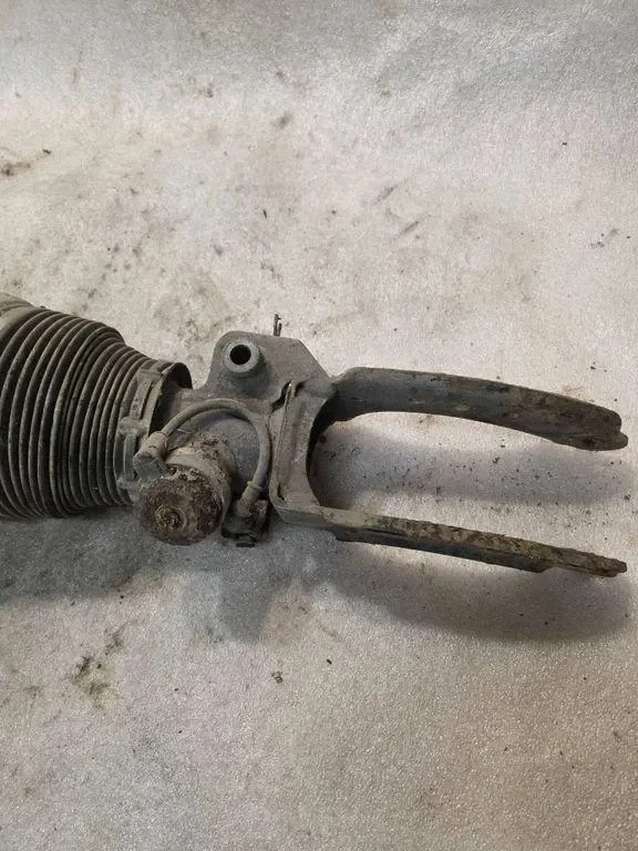 Audi Q7 4L Luftfederbein Links Vorne 7L8616039D