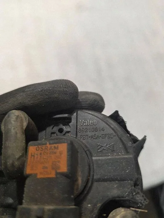 Audi A4 B7 Scheinwerfer vorne rechts gebraucht image 3