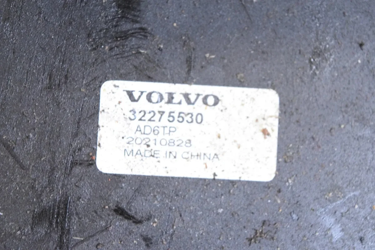 Used Polestar 2 Engine Compartment Part 32275530 image 5