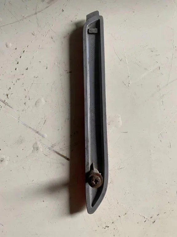 Takaisinheijastin Toyota Verso (käytetty)