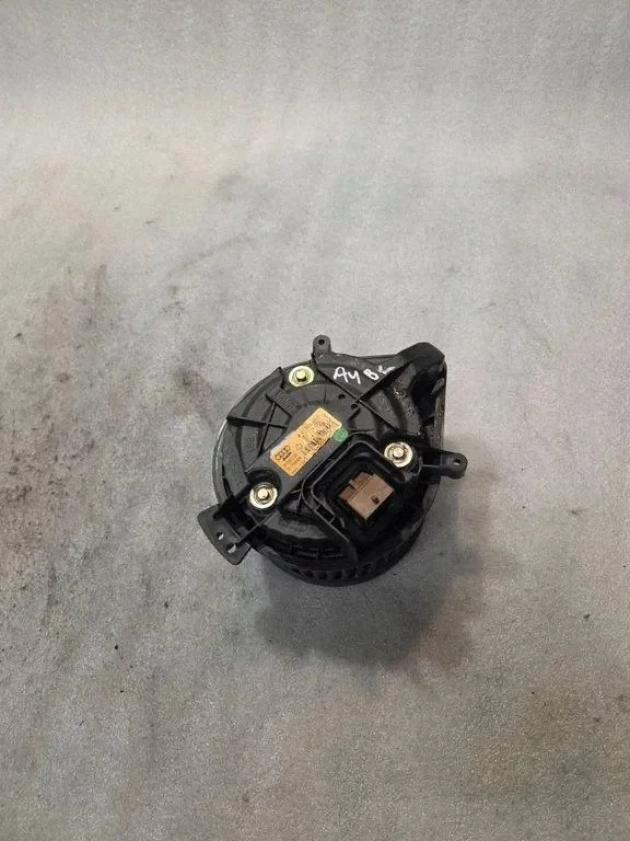 Audi A4 S4 B6 8E 8H Ventilator 5508100 image 3