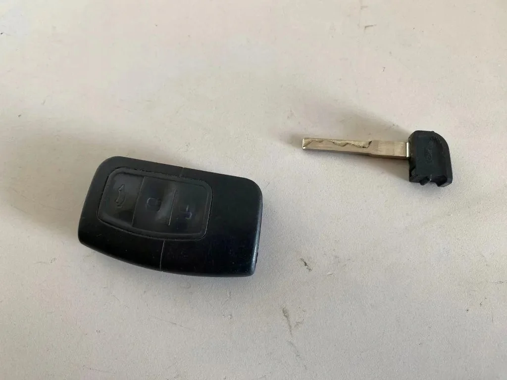 Clé Keyless Ford Kuga MK1 3M5T-15K601-DB