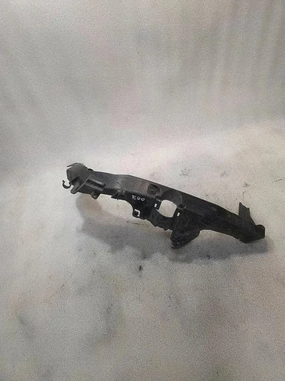 BMW Série 3 E91 cache phare 51647116708