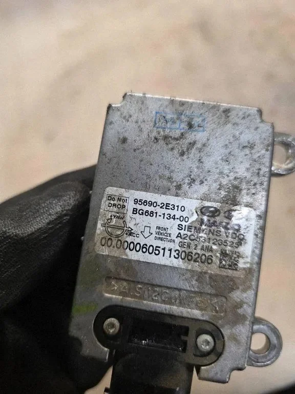 Capteur ESP Kia Sportage 2007 956902E310 image 3