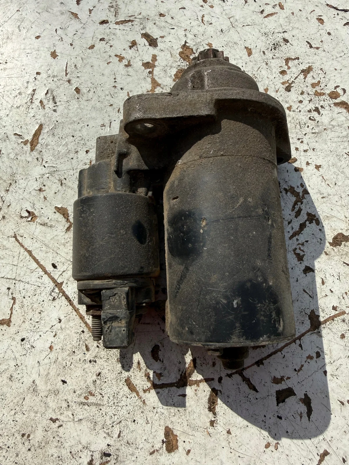 Bosch-käynnistin 0 001 121 008 Käytetty