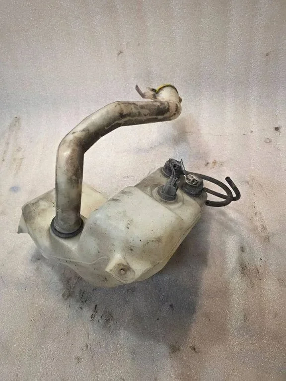 Washer Fluid Reservoir Chrysler Pacifica 70113