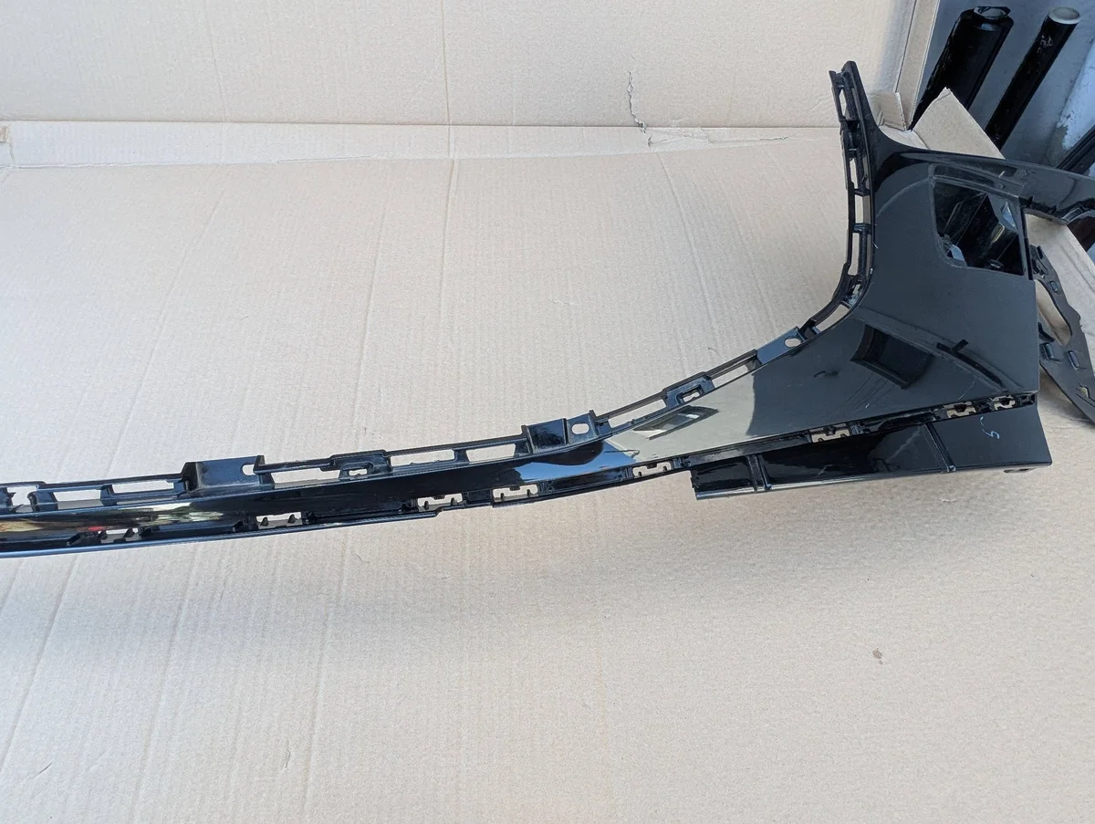 Audi Q6 E-Tron Front Bumper Trim 85H807725B image 5