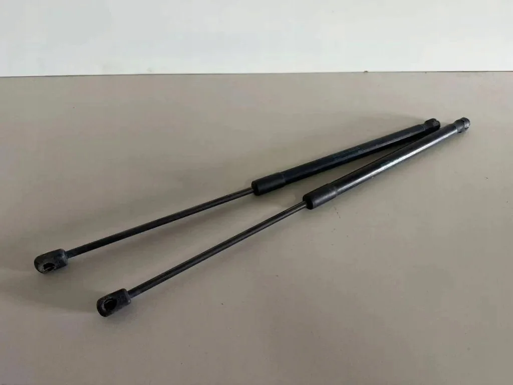 Amortiguador Maletero VW Polo 6R6827550A