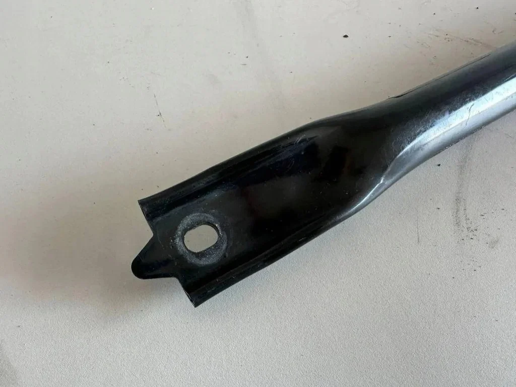 Pièce compartiment moteur BMW 7 (G11, G12)