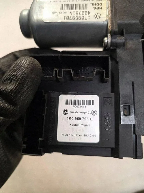 Motor do Vidro Porta Dianteira Esquerda VW TOURAN image 3