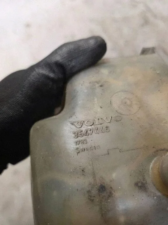 Volvo 850 paisuntasäiliö, OEM 3547446