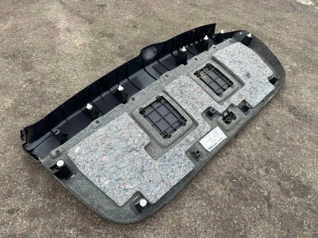 Bekleding kofferbak Toyota Avensis T250 6775005070B0