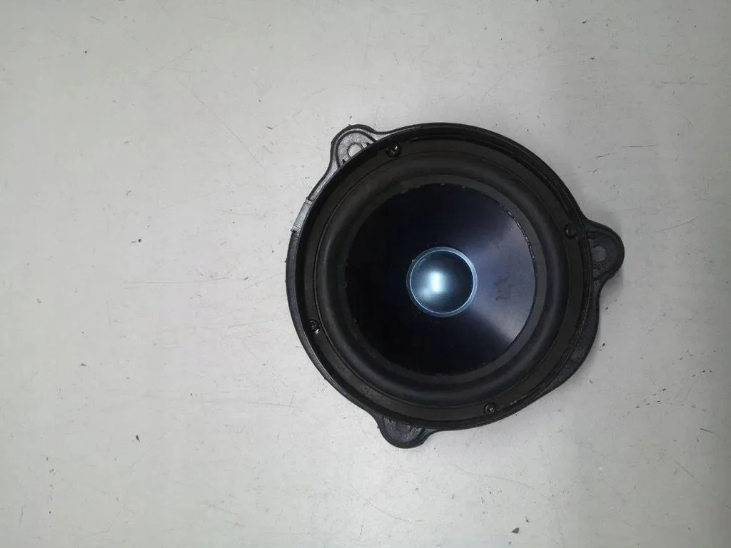Haut-parleur porte avant Mercedes E W211 2007