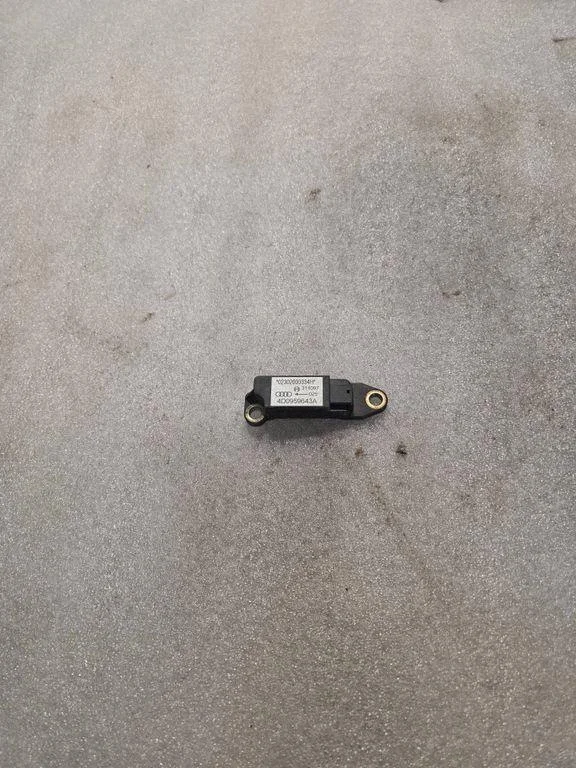 Audi A8/S8 Schokdetector 4D0959643A