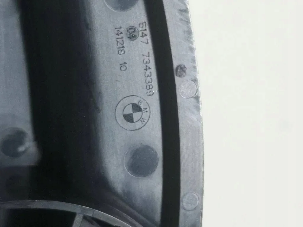 Maniglia Cofano BMW Serie 5 G31 Usata image 5