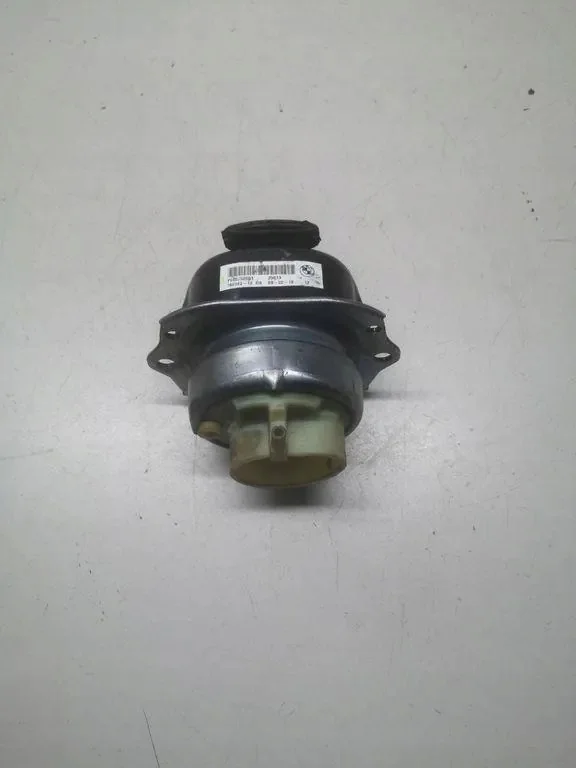Supporto motore BMW X6 E71 E72 usato image 2